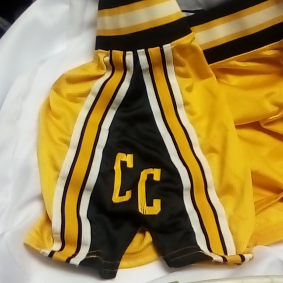 Vintage DeLONG black & yellow basket ball athletic short size 16 CC letters Used - Picture 2 of 8